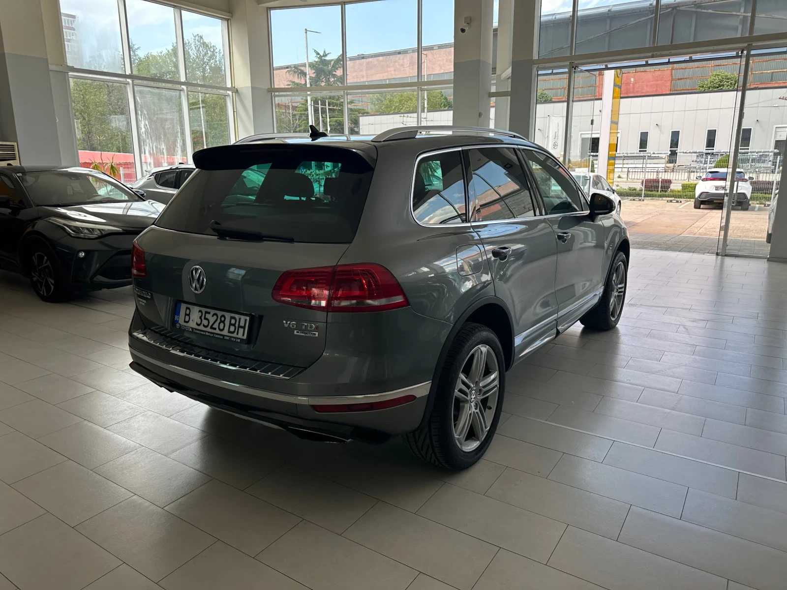 VW Touareg R* Line | Mobile.bg � ����������� 5