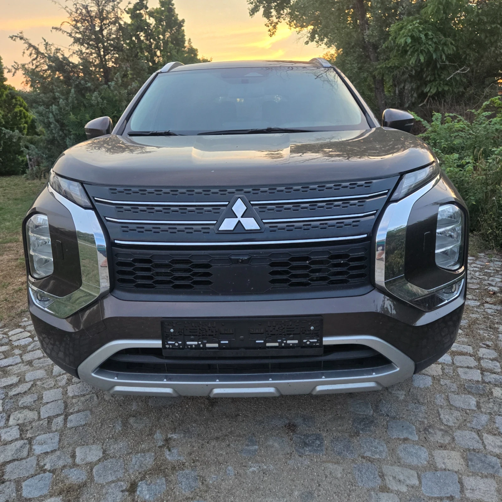 Mitsubishi Outlander 2.5L AWD 7 места , снимка 7 - Автомобили и джипове - 54876165