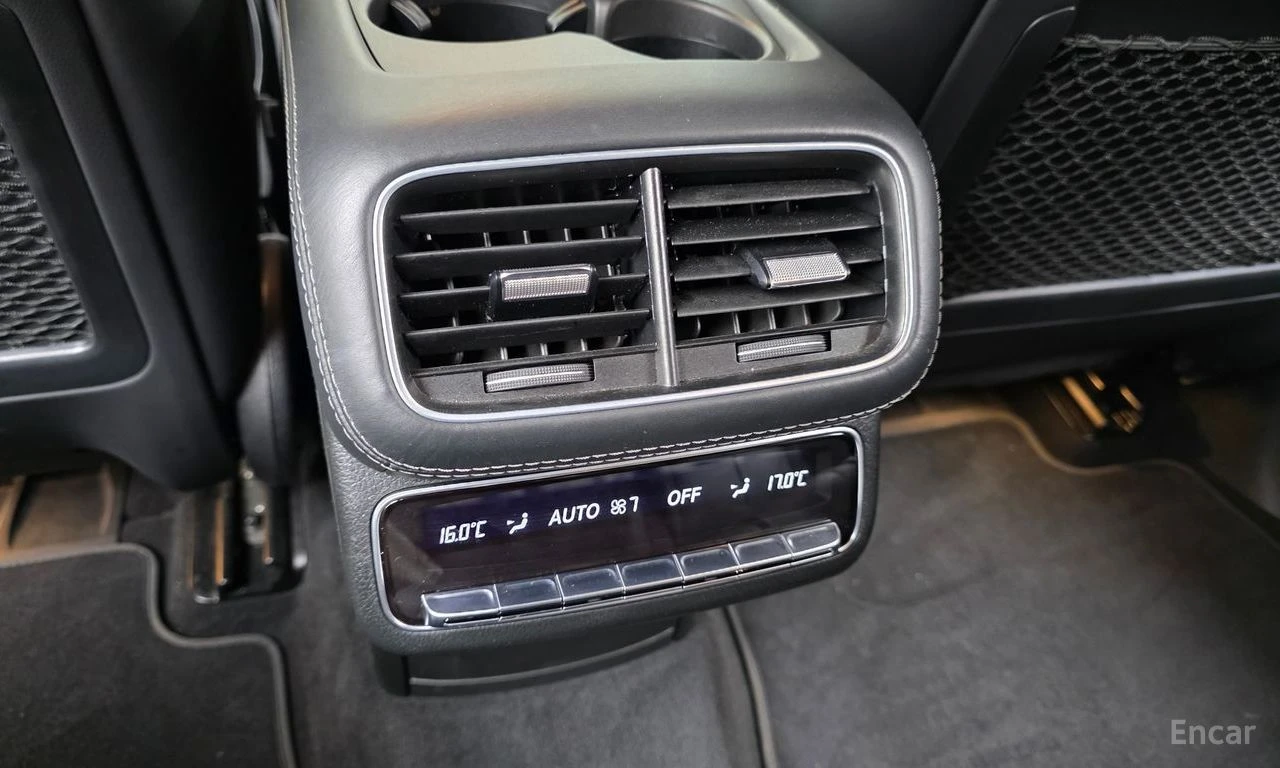 Mercedes-Benz GLS580 4MATIC AMG LINE* DISTRONIC* BURMESTER* 360* ХЕДЪП*, снимка 17 - Автомобили и джипове - 55259754