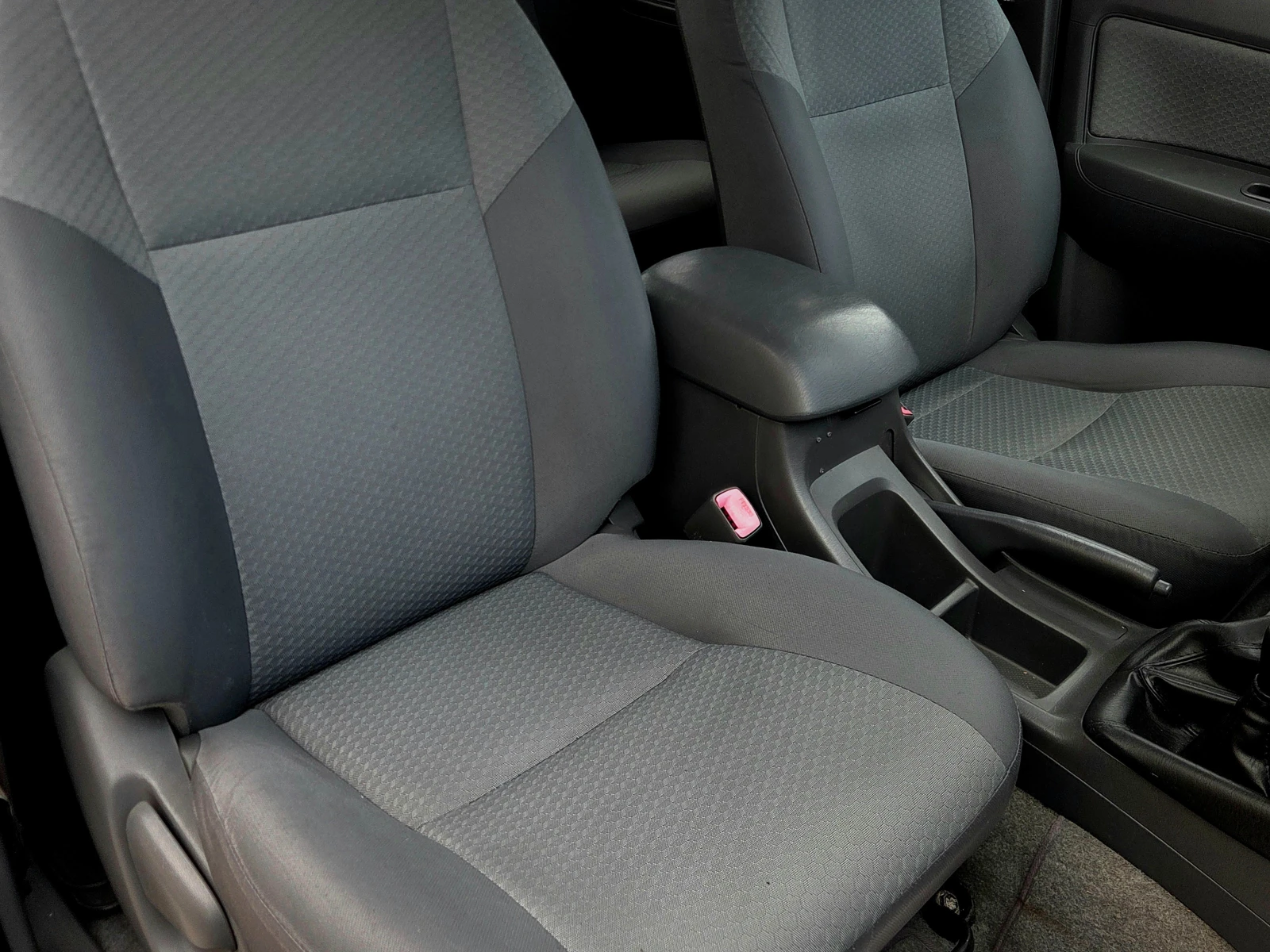 Toyota Hilux 2.5D-4D/DOUBLE CAB, снимка 8 - Автомобили и джипове - 55930571