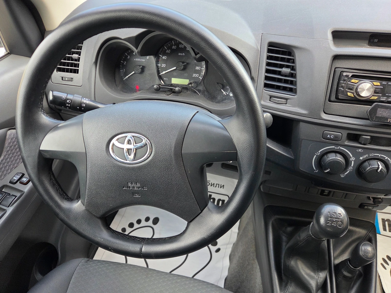 Toyota Hilux 2.5D-4D/DOUBLE CAB, снимка 14 - Автомобили и джипове - 55930571