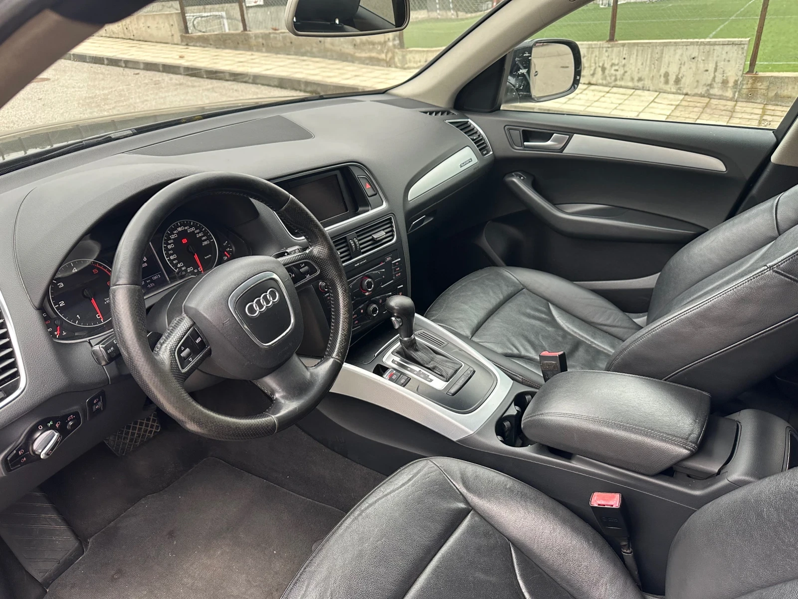 Audi Q5 3.0 d, снимка 11 - Автомобили и джипове - 56166753
