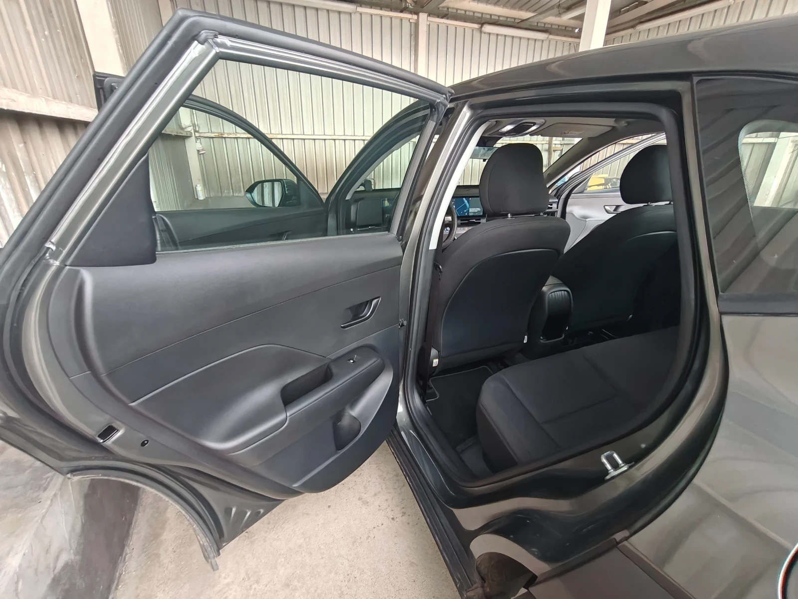 Hyundai Kona Comfort, снимка 8 - Автомобили и джипове - 56261018