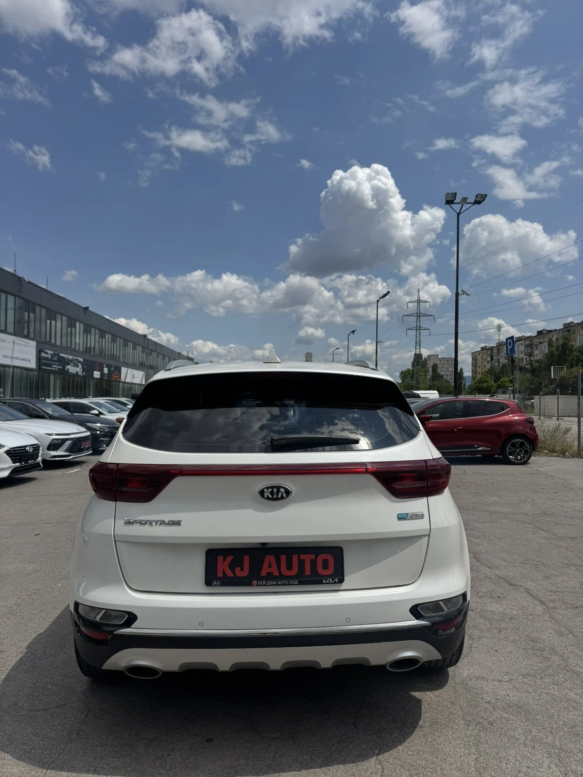 Kia Sportage, снимка 4 - Автомобили и джипове - 56471739