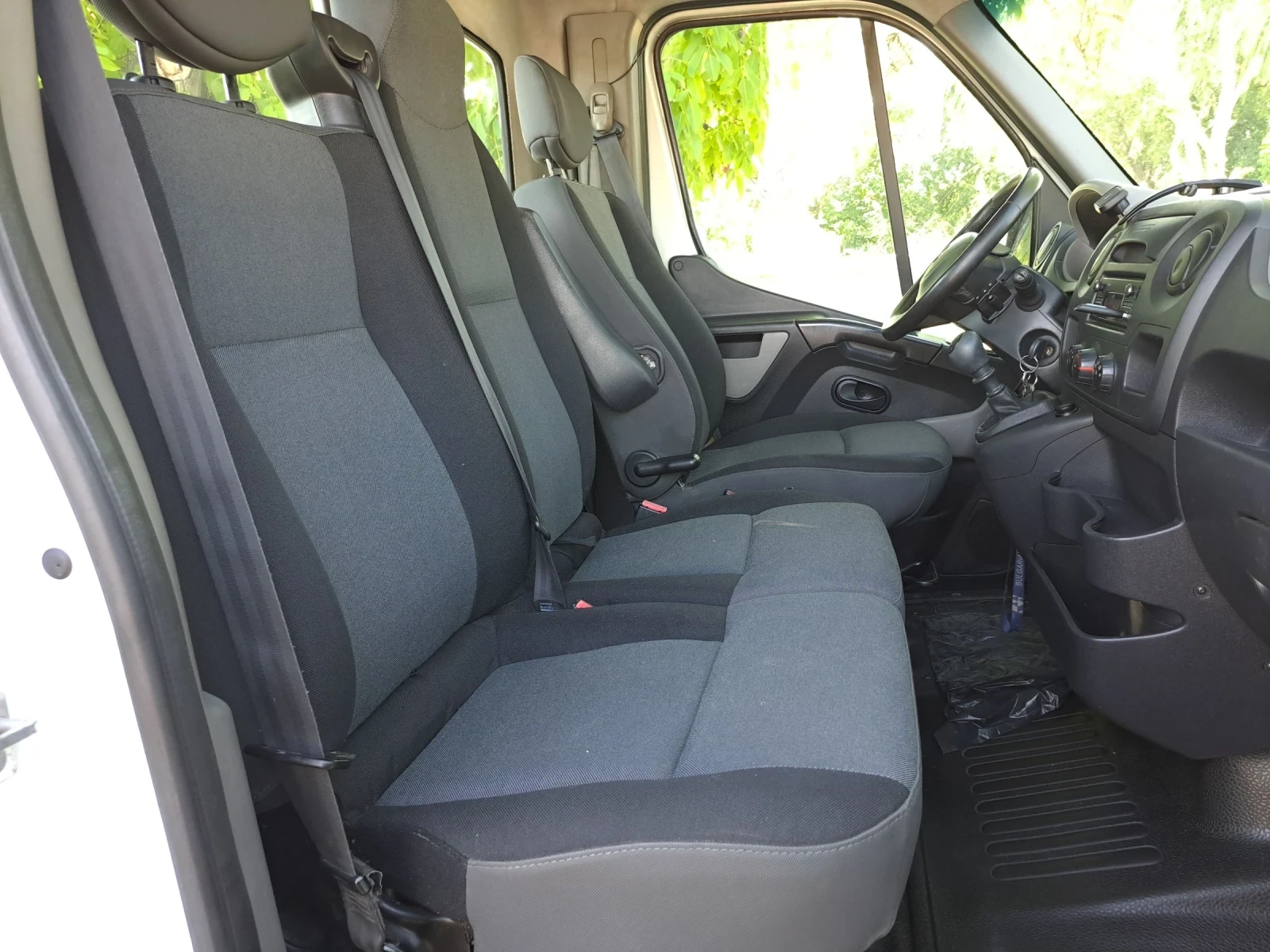 Renault Master 2.3dci 150кс, снимка 11 - Бусове и автобуси - 55183475