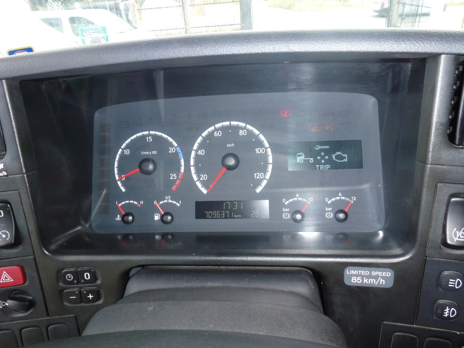 Scania R 124 420 БЕНЗИН и ДИЗЕЛ, снимка 14 - Камиони - 55904701