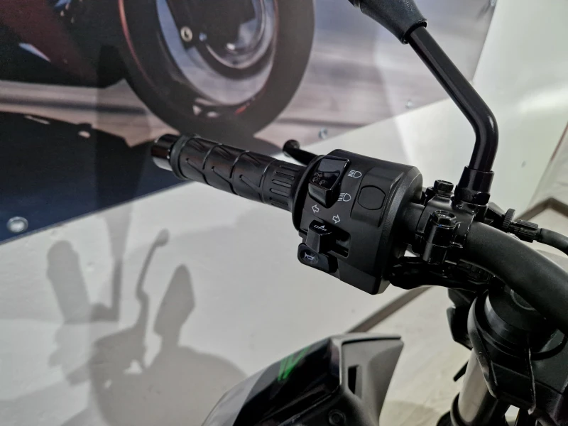 Kawasaki Z 125ie.2023г.ABS !4774км!, снимка 16 - Мотоциклети и мототехника - 51959935