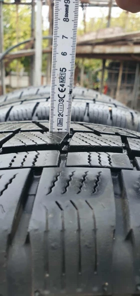 Гуми Зимни 235/65R16, снимка 3