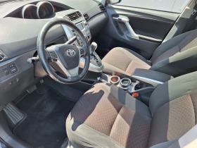 Toyota Corolla verso 2200, снимка 7