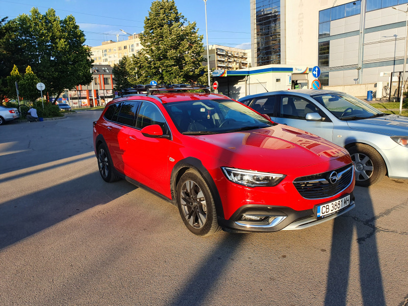 Opel Insignia Grand Tourer Exclusive 4X4, снимка 1 - Автомобили и джипове - 44702412