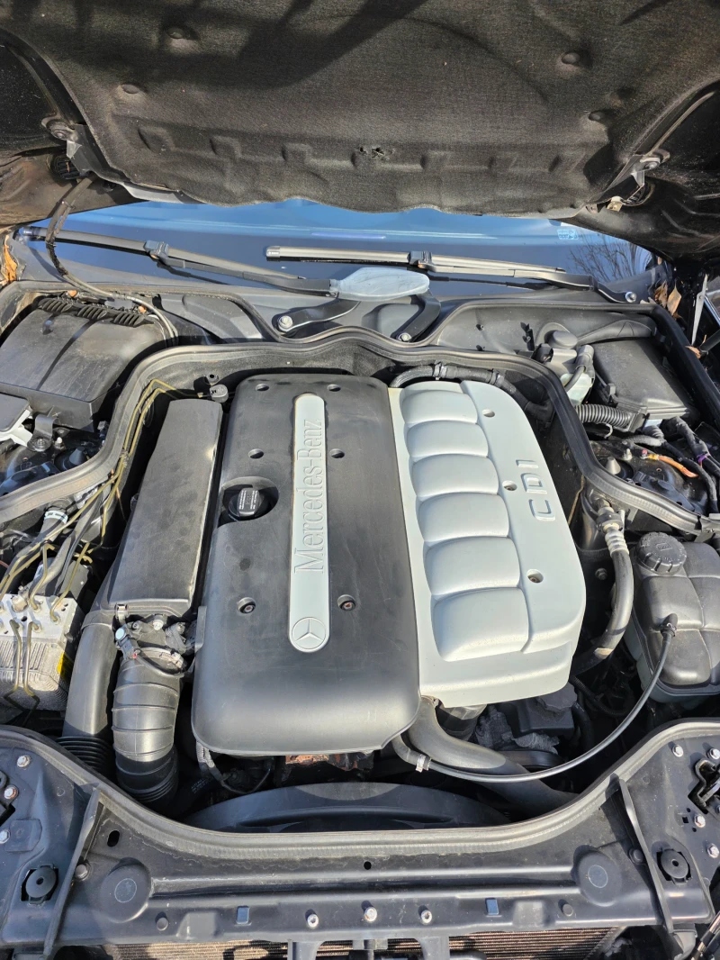 Mercedes-Benz E 320 3.2 cdi 204+ , снимка 9 - Автомобили и джипове - 52626102