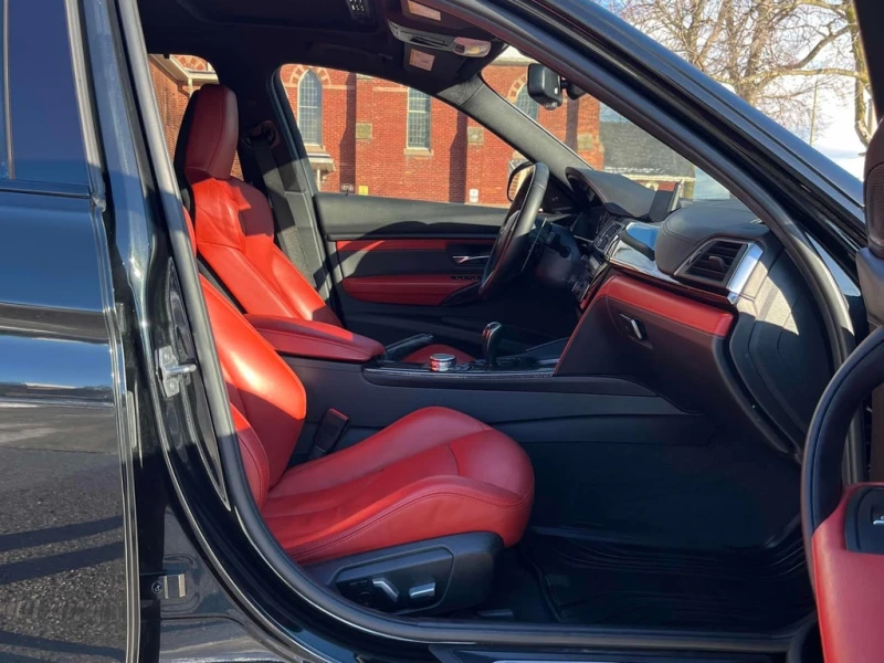 BMW M3 * 4dr Sdn * CARFAX * ЦЕНА ДО БГ, снимка 13 - Автомобили и джипове - 52776323