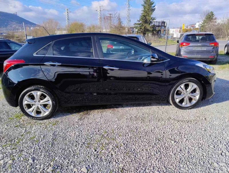 Hyundai I30 1.6, снимка 8 - Автомобили и джипове - 52778236