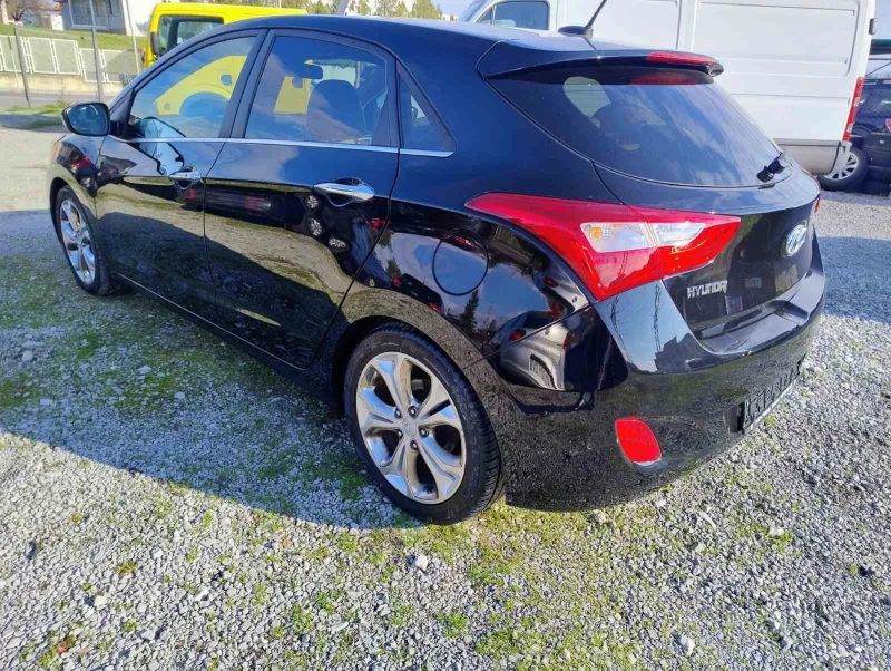 Hyundai I30 1.6, снимка 4 - Автомобили и джипове - 52778236