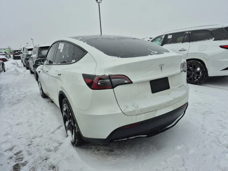 Tesla Model Y * LONG RANGE * CARFAX * БЕЗ ПЪРВОНАЧАЛНА ВНОСКА, снимка 4 - Автомобили и джипове - 53231768