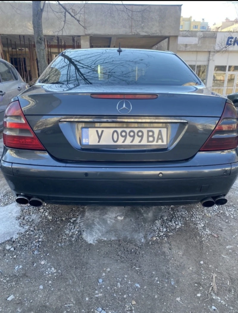 Mercedes-Benz E 220, снимка 4 - Автомобили и джипове - 53293996