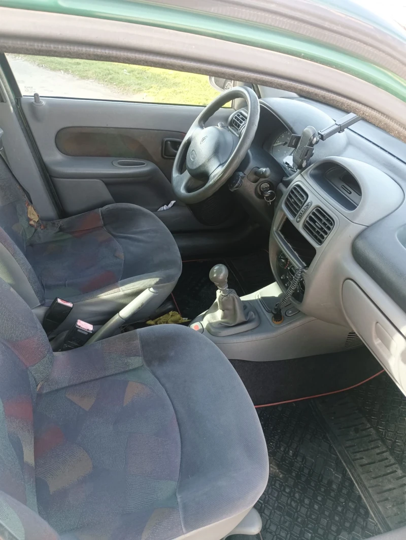 Renault Clio 1.4i, газов инжекцион , снимка 6 - Автомобили и джипове - 53537839
