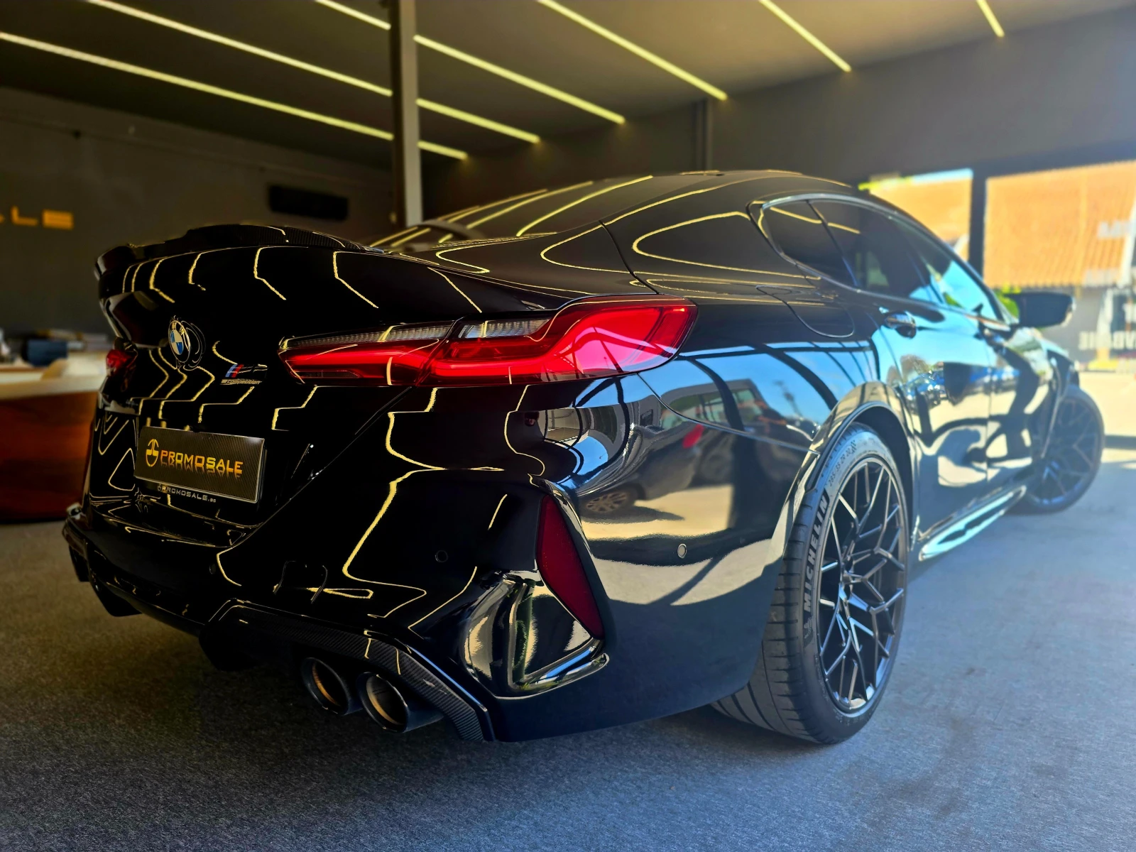 BMW M8 Competition* Carbon* Alcantara* Обдухване* ЛИЗИНГ - изображение 4