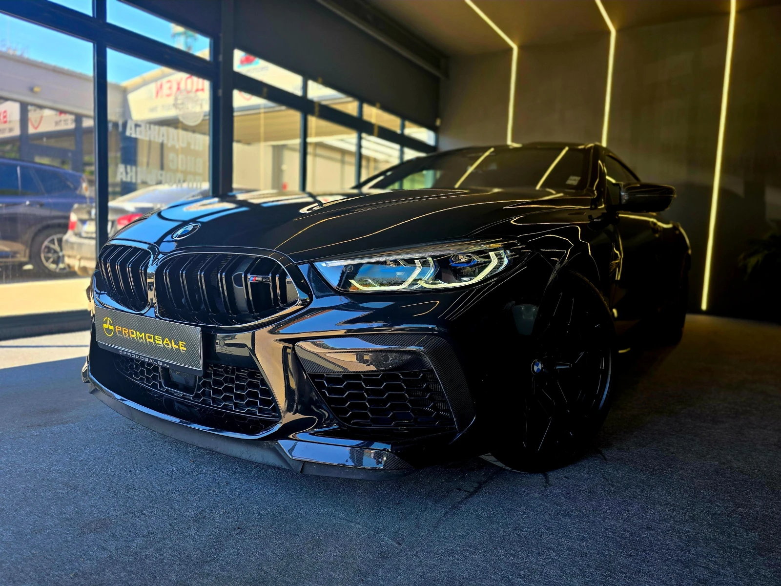 BMW M8 Competition* Carbon* Alcantara* Обдухване* ЛИЗИНГ - изображение 3