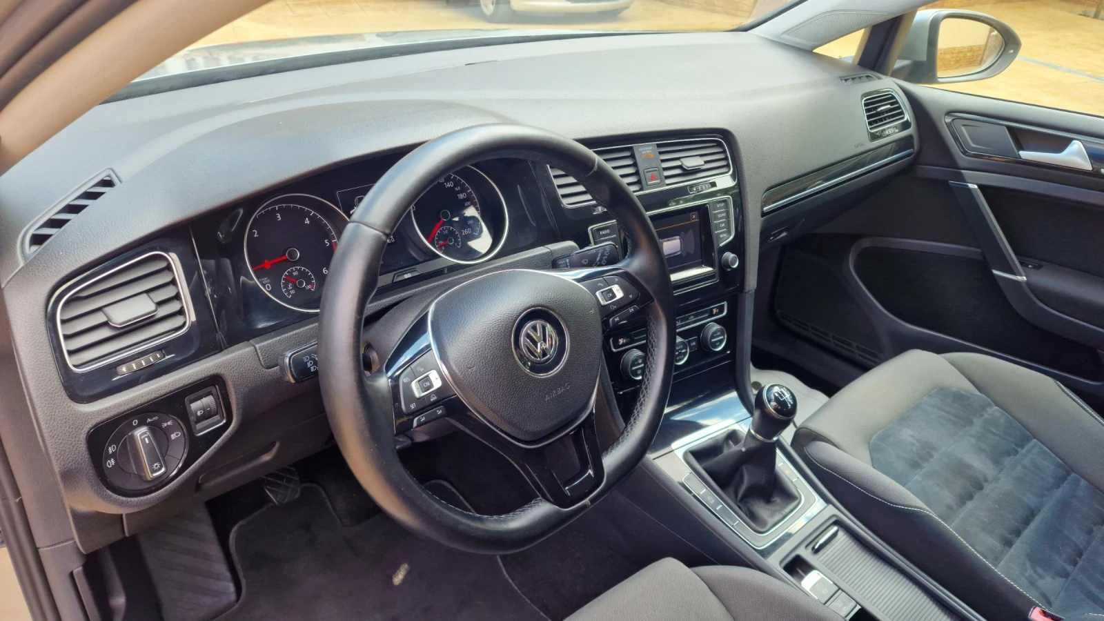 VW Golf 1.6TDi-HighLine- - изображение 7
