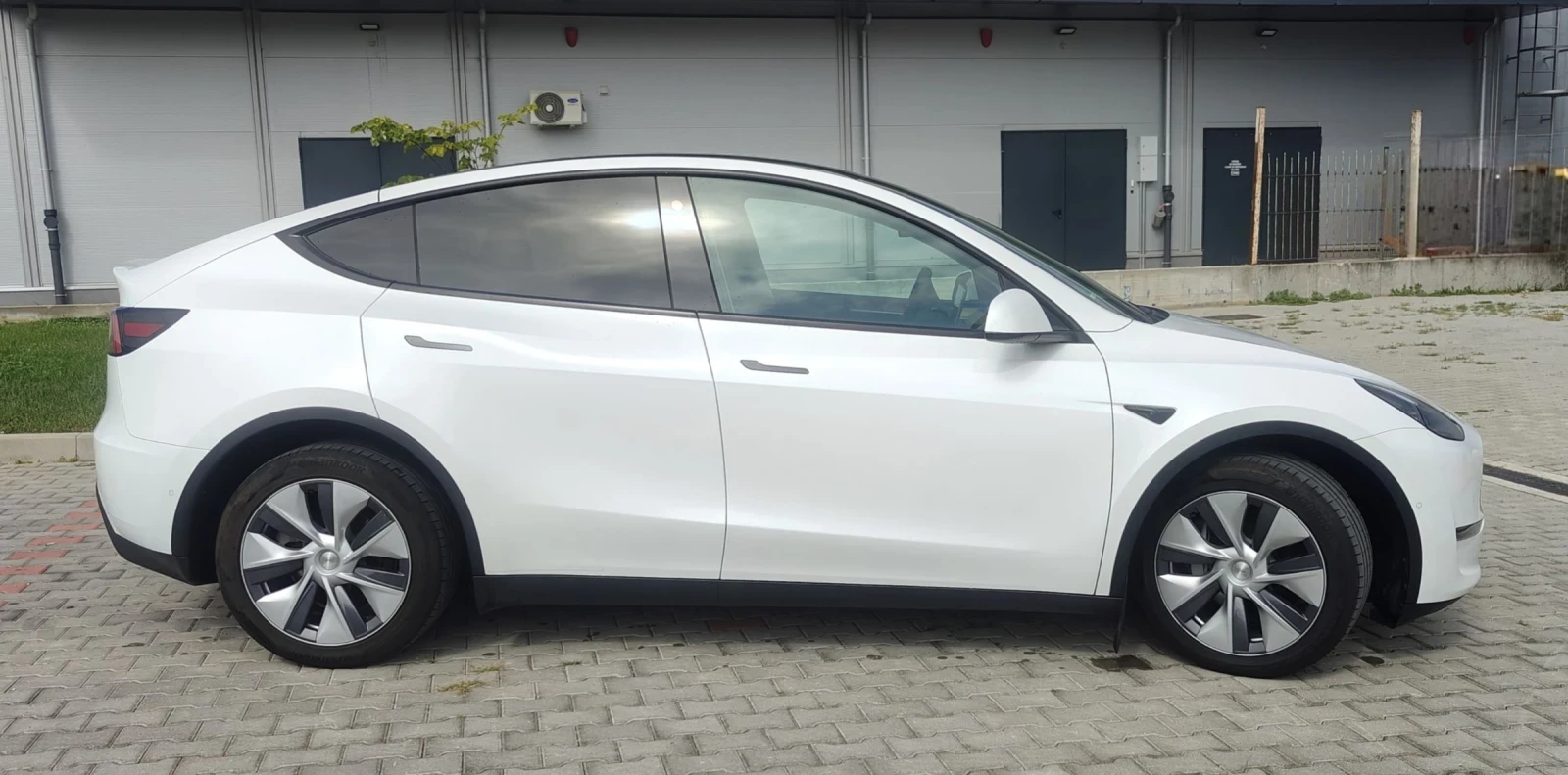 Tesla Model Y LR/AWD/Dual motor - изображение 4