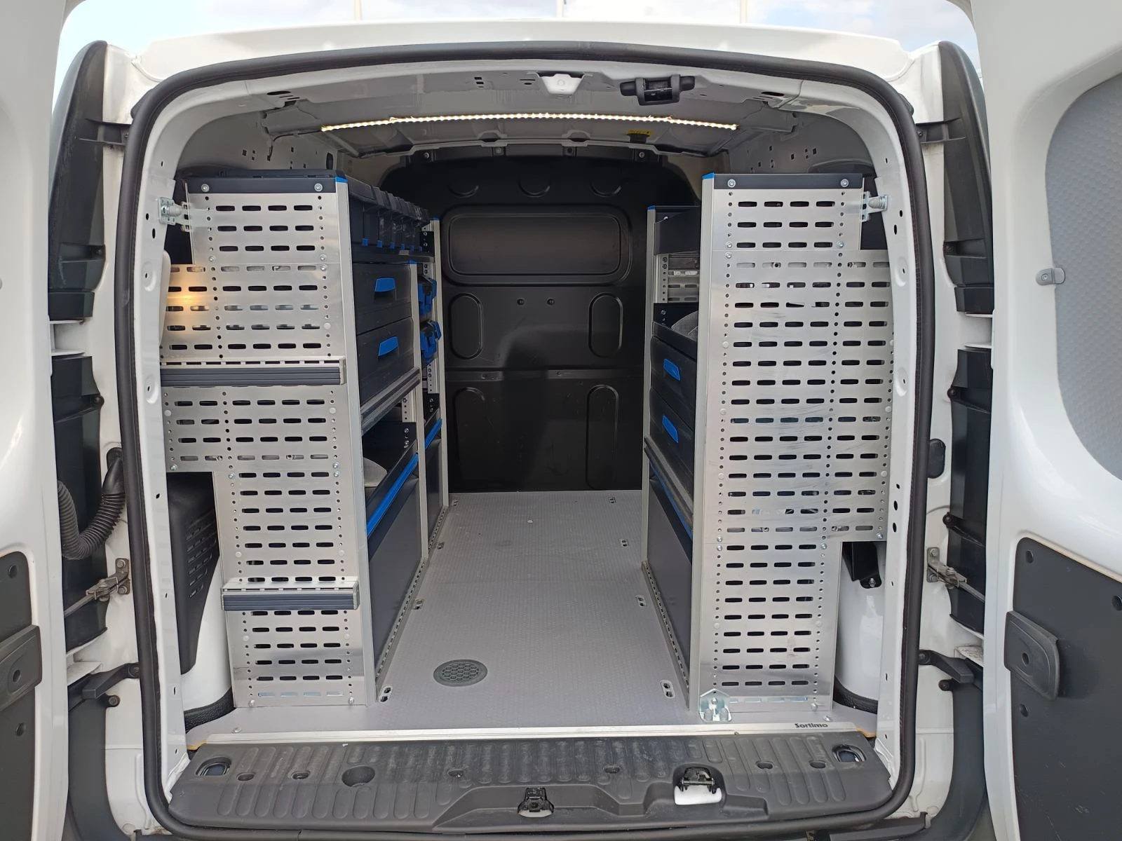 Renault Kangoo VAN dCi 95 к.с. - изображение 8