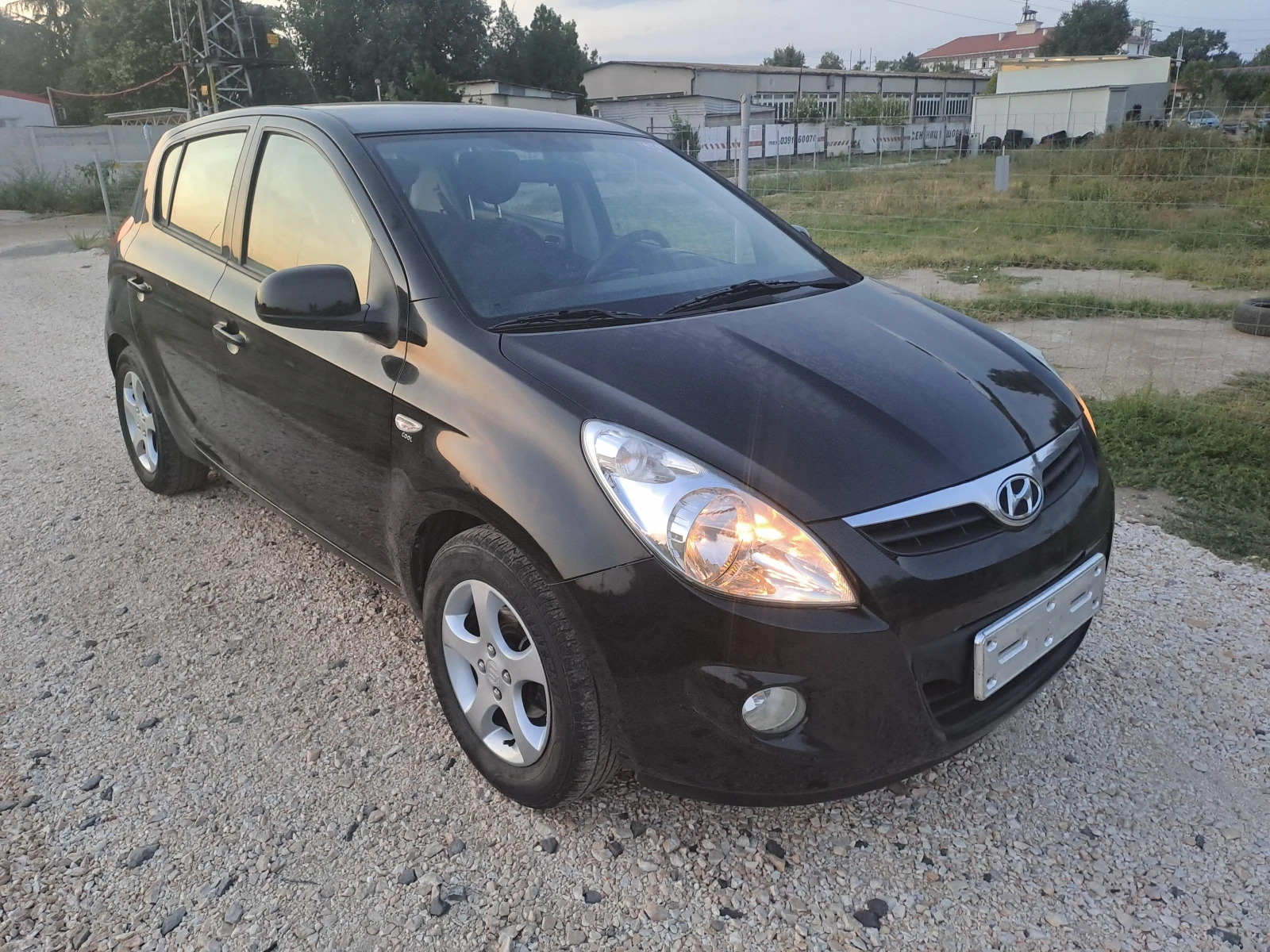 Hyundai I20 1.2I ESKLUZIVE  - изображение 2