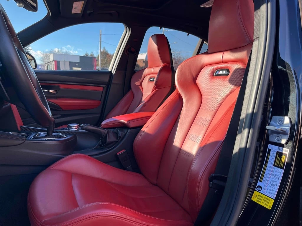 BMW M3 * 4dr Sdn * CARFAX * ЦЕНА ДО БГ - изображение 10