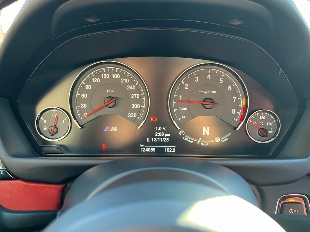 BMW M3 * 4dr Sdn * CARFAX * ЦЕНА ДО БГ - изображение 8