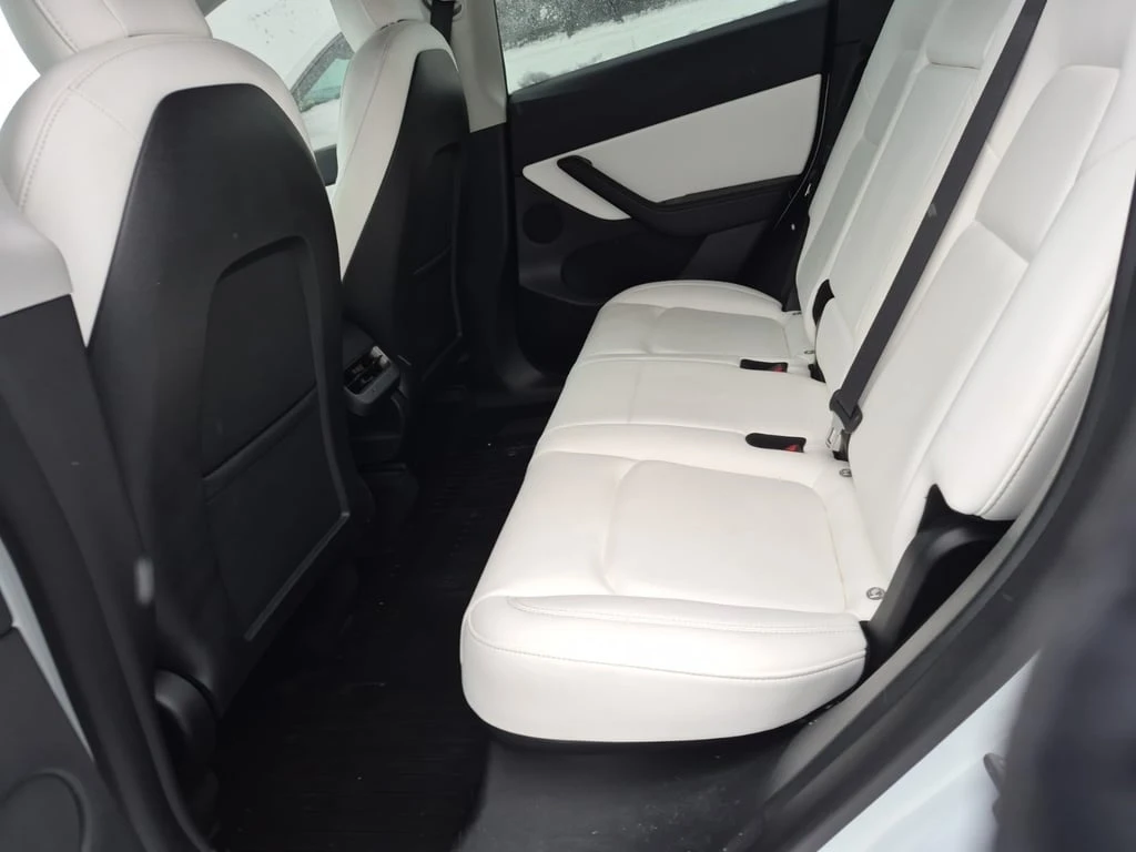 Tesla Model Y * LONG RANGE * CARFAX * ��� ������������ ������ | Mobile.bg � ����������� 13