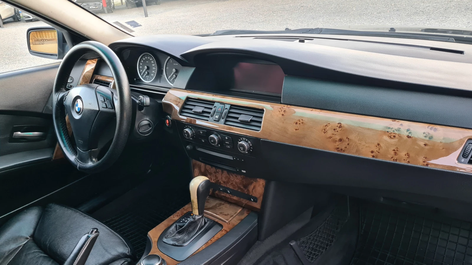 BMW 530 231кс., снимка 8 - Автомобили и джипове - 53802072