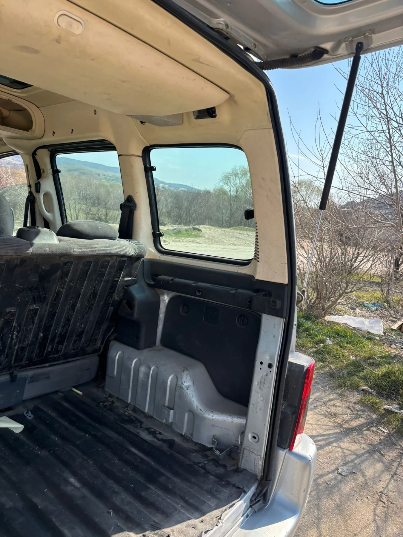 Citroen Berlingo 2.0HDI, снимка 14 - Автомобили и джипове - 53917812