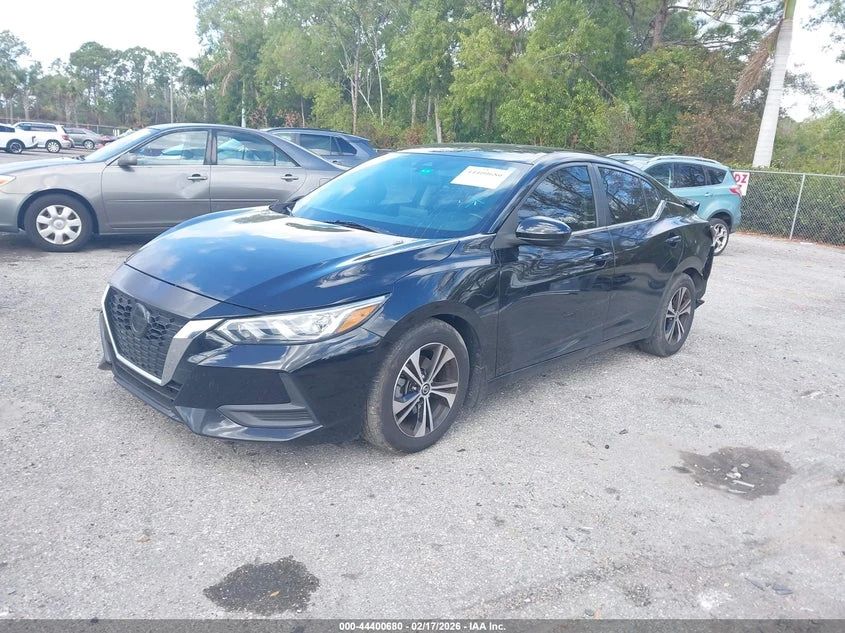 Nissan Sentra 2.0L I-4 DI, DOHC, VVT, 149HP Front Wheel Drive, снимка 2 - Автомобили и джипове - 53978279