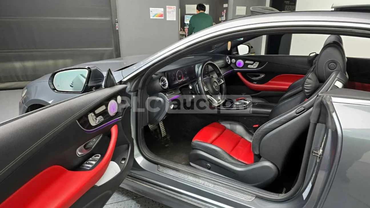 Mercedes-Benz E 220 АВТОКРЕДИТ* ЦЕНА БЕЗ АНАЛОГ* , снимка 9 - Автомобили и джипове - 54111300