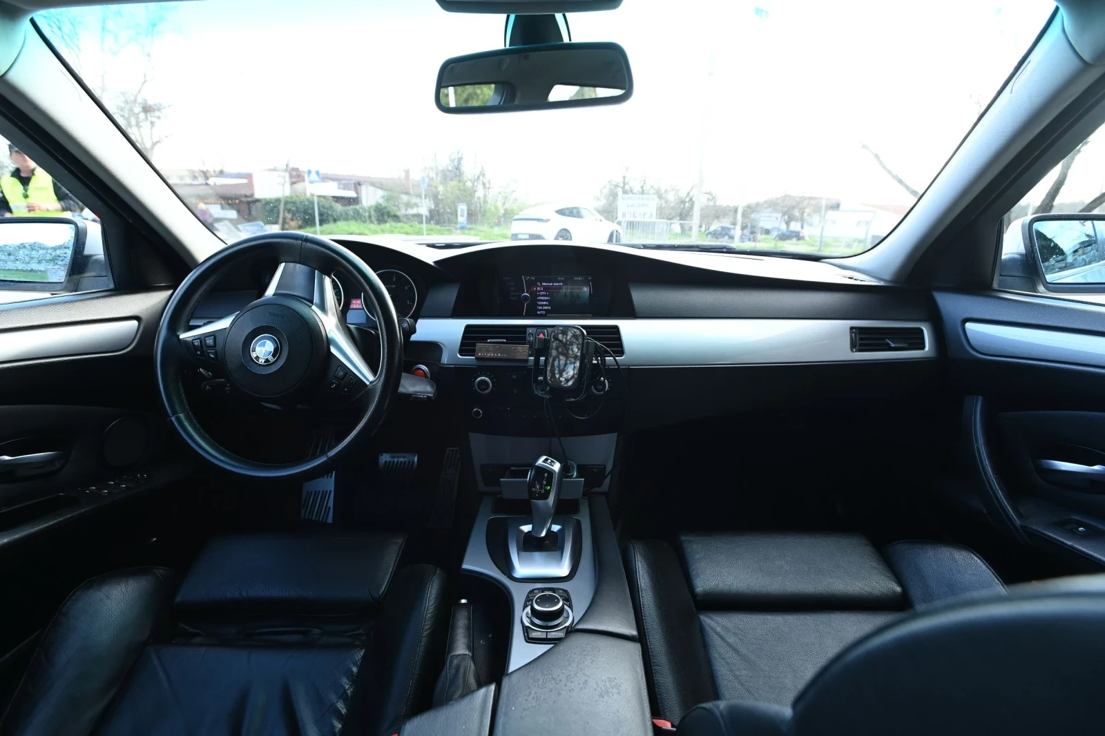 BMW 525 Е61 X drive, снимка 9 - Автомобили и джипове - 54114976