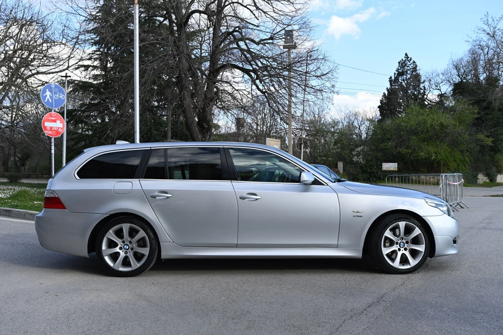 BMW 525 Е61 X drive, снимка 12 - Автомобили и джипове - 54114976