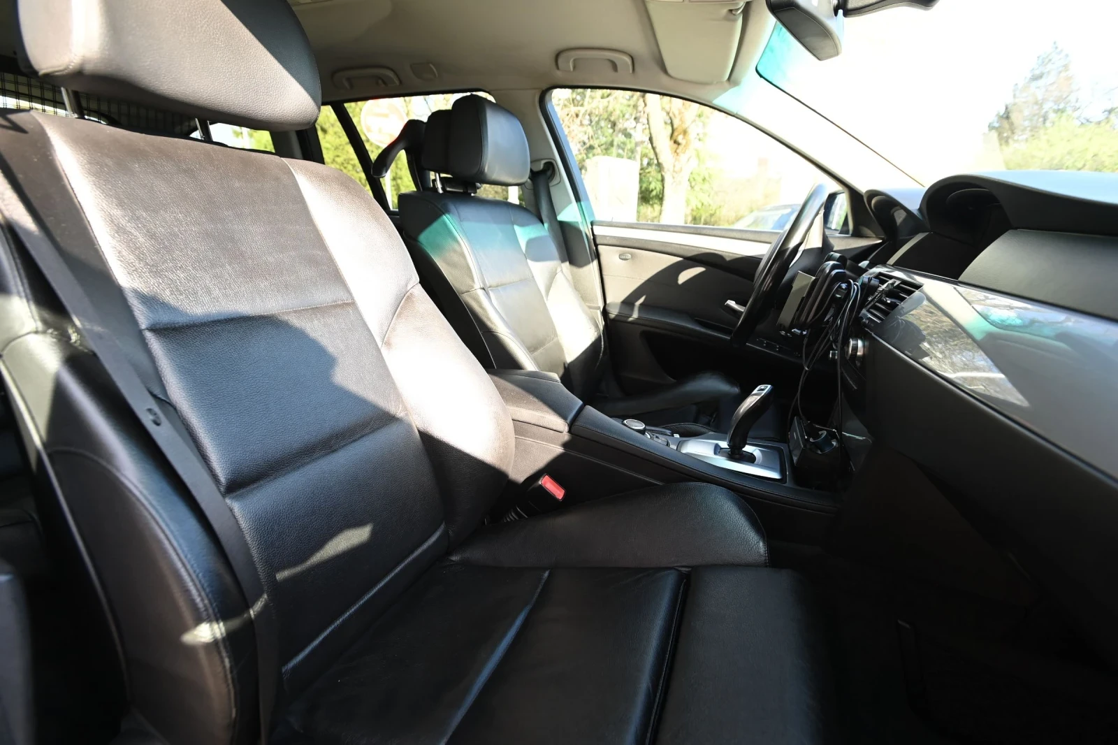 BMW 525 Е61 X drive, снимка 7 - Автомобили и джипове - 54114976