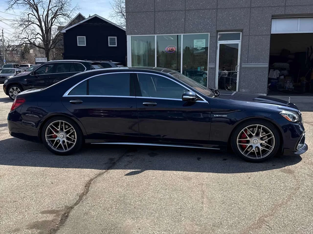 Mercedes-Benz S 63 МАСАЖИ| BURMESTER| PANO| 360| CARFAX| , снимка 3 - Автомобили и джипове - 54171836