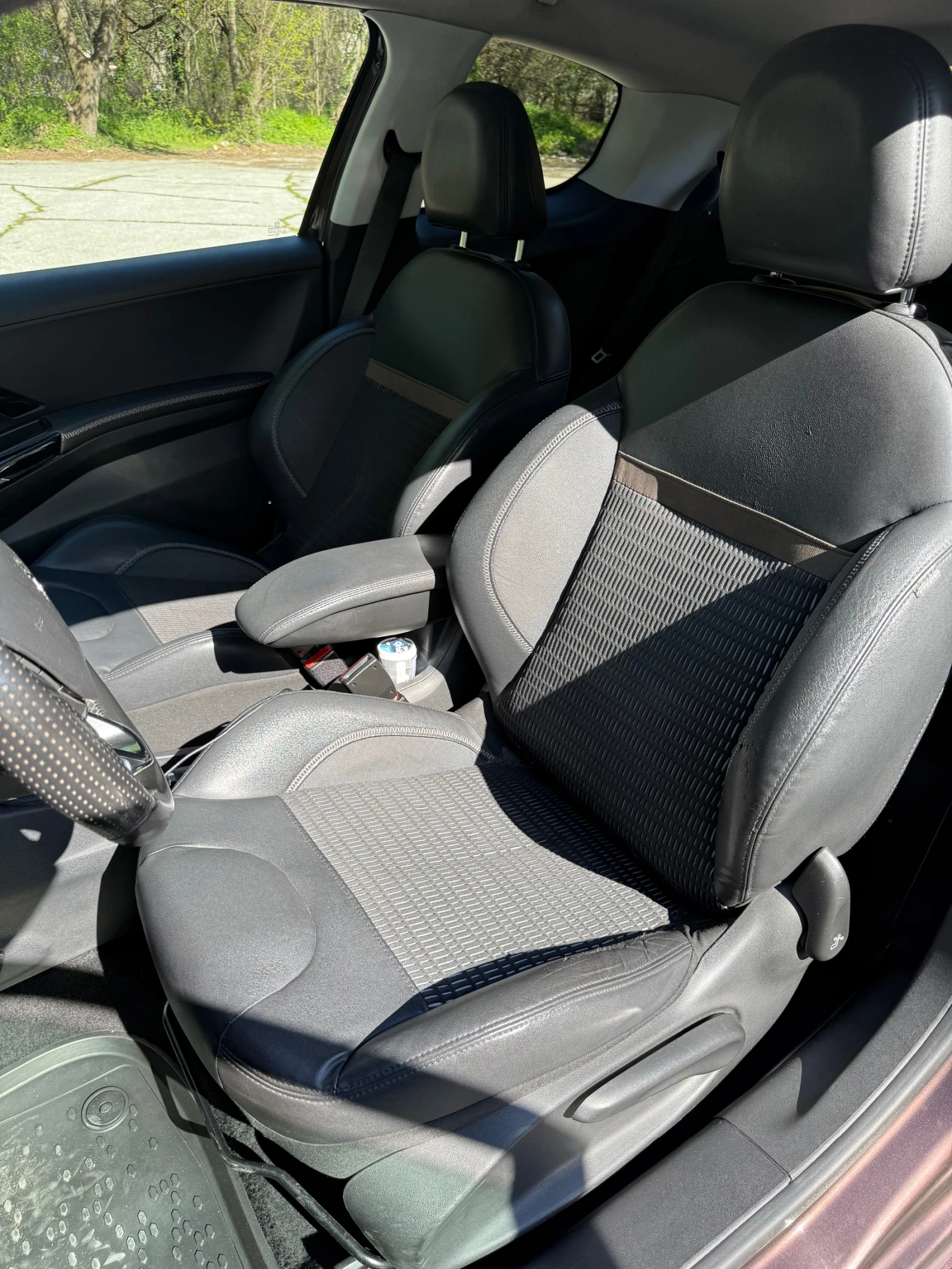 Peugeot 208 e-HDi, снимка 8 - Автомобили и джипове - 54387453