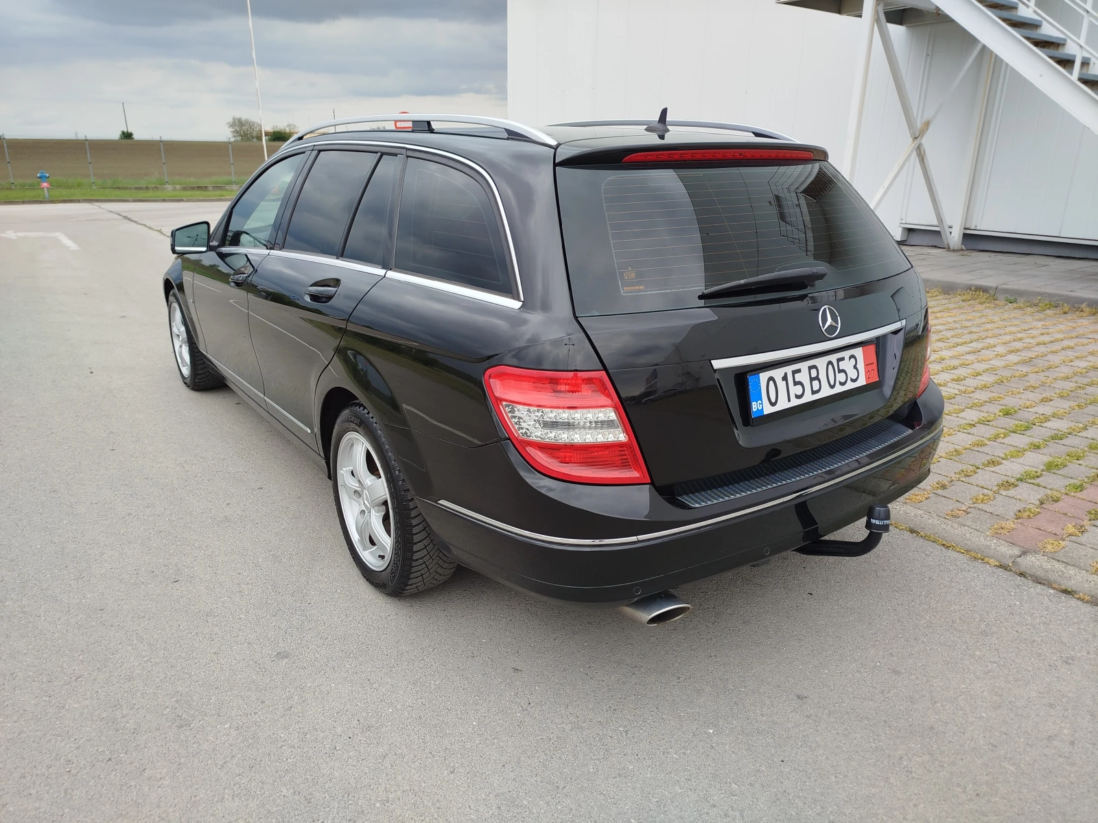 Mercedes-Benz C 220 220cdi-XENON-NAVI-AUTOMAT, снимка 4 - Автомобили и джипове - 54486314