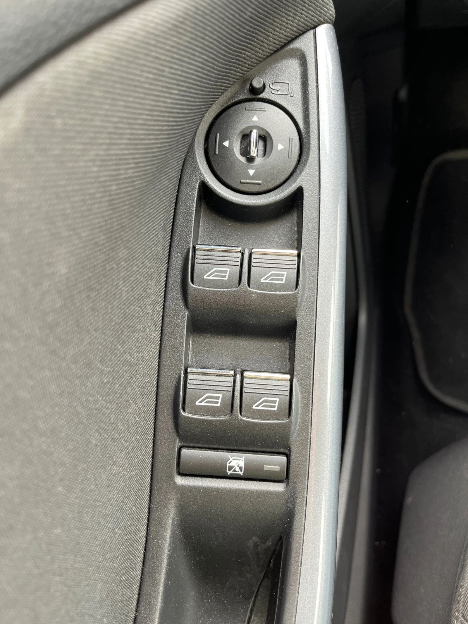 Ford Focus 1.6 turbo, снимка 14 - Автомобили и джипове - 54546782