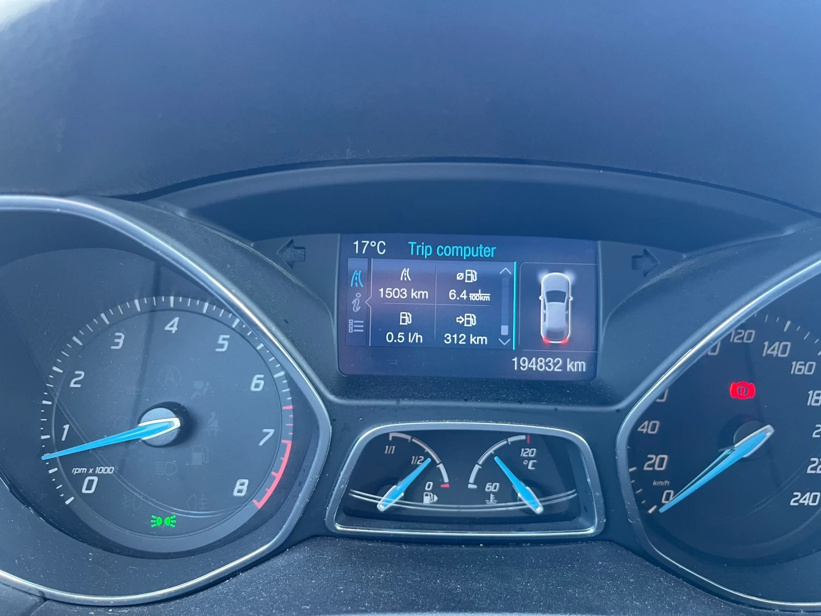 Ford Focus 1.6 turbo, снимка 12 - Автомобили и джипове - 54546782