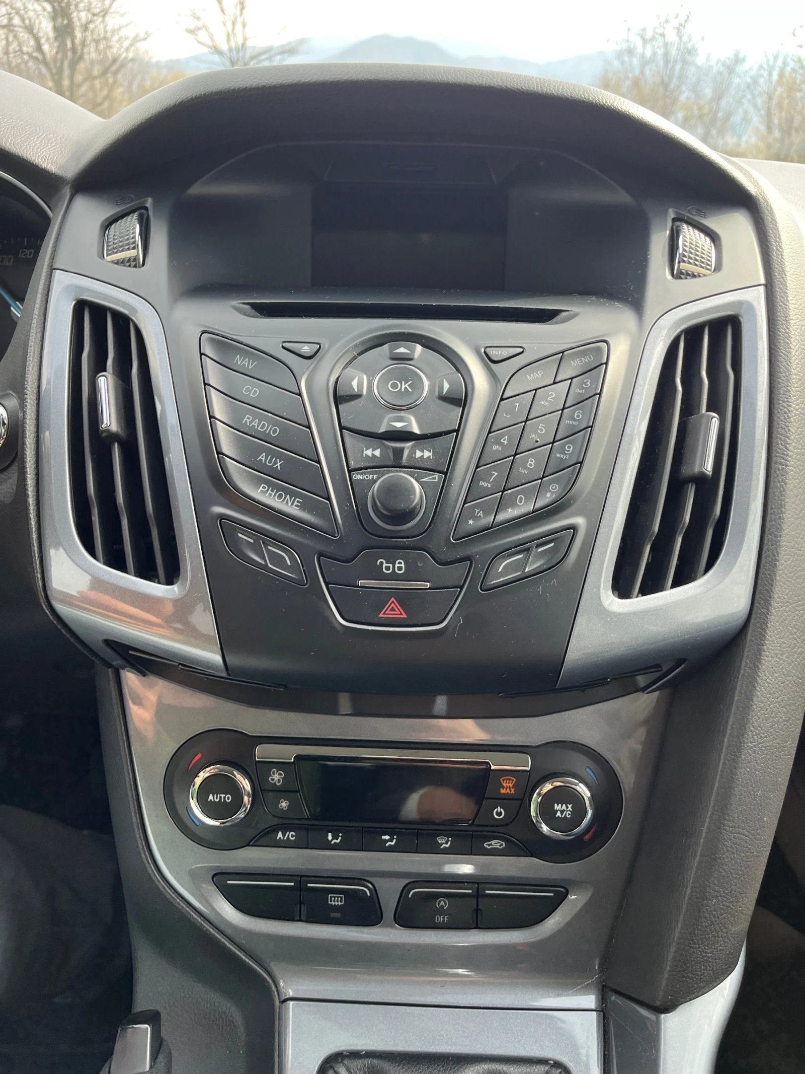 Ford Focus 1.6 turbo, снимка 13 - Автомобили и джипове - 54546782