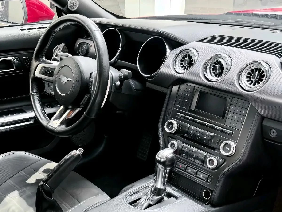 Ford Mustang, снимка 8 - Автомобили и джипове - 54569260