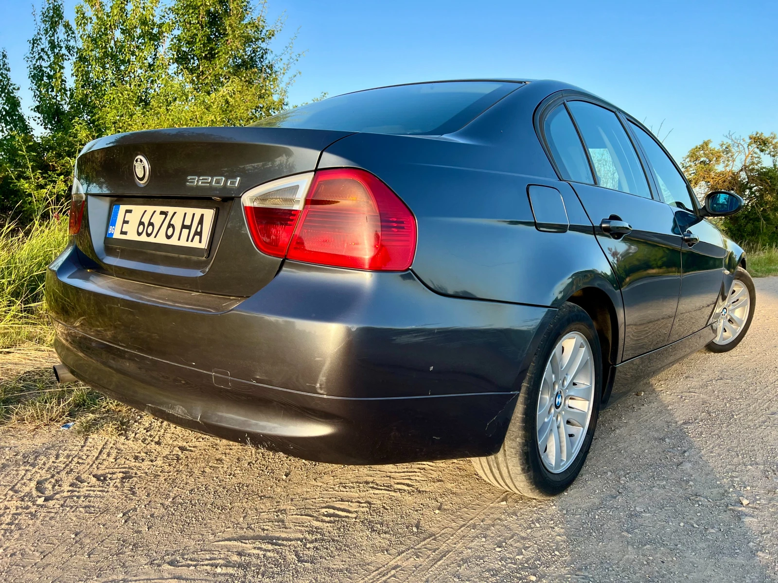 BMW 320 BMW 320d (E90)   163 �.�. | ����� | 231 000 �� | � | Mobile.bg � ����������� 15