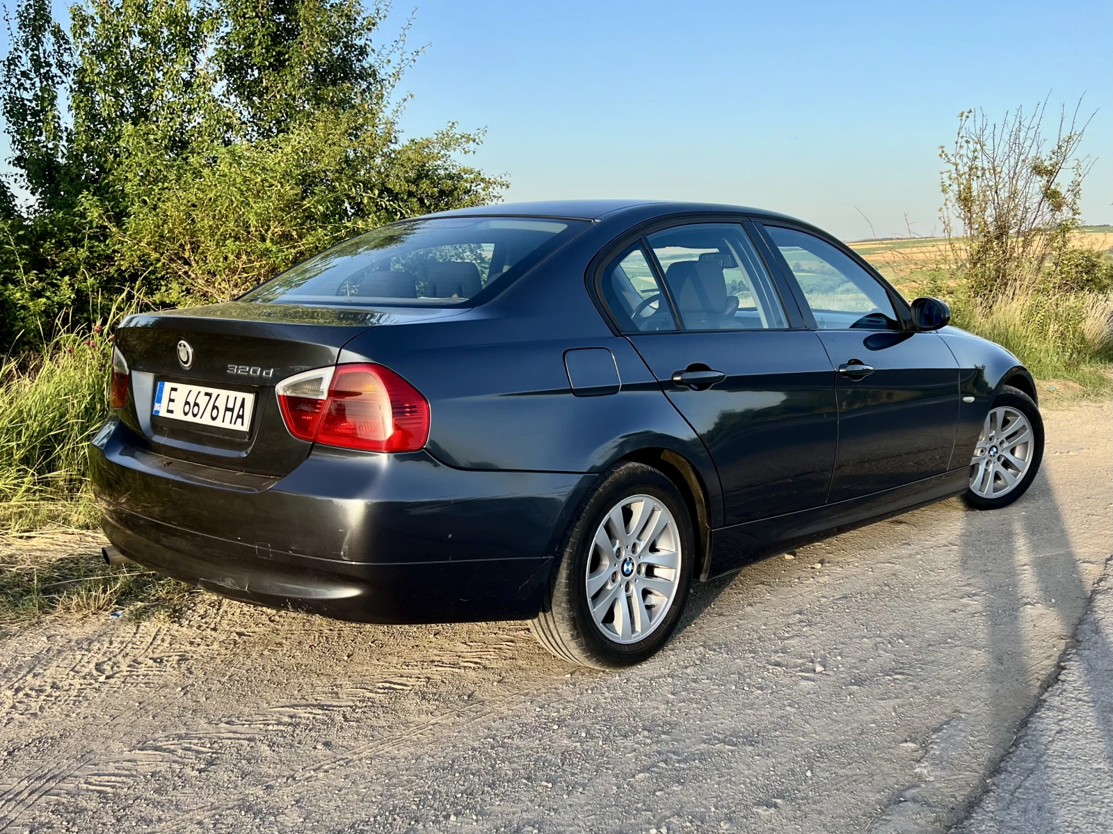 BMW 320 BMW 320d (E90)   163 �.�. | ����� | 231 000 �� | � | Mobile.bg � ����������� 6