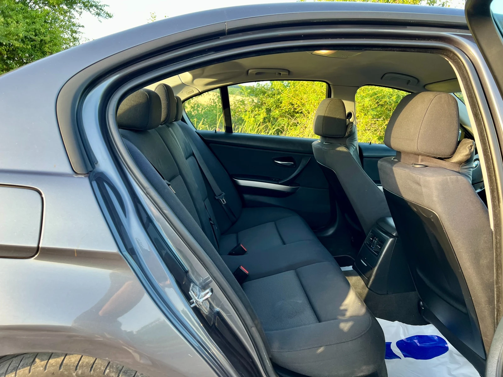 BMW 320 BMW 320d (E90)   163 �.�. | ����� | 231 000 �� | � | Mobile.bg � ����������� 12