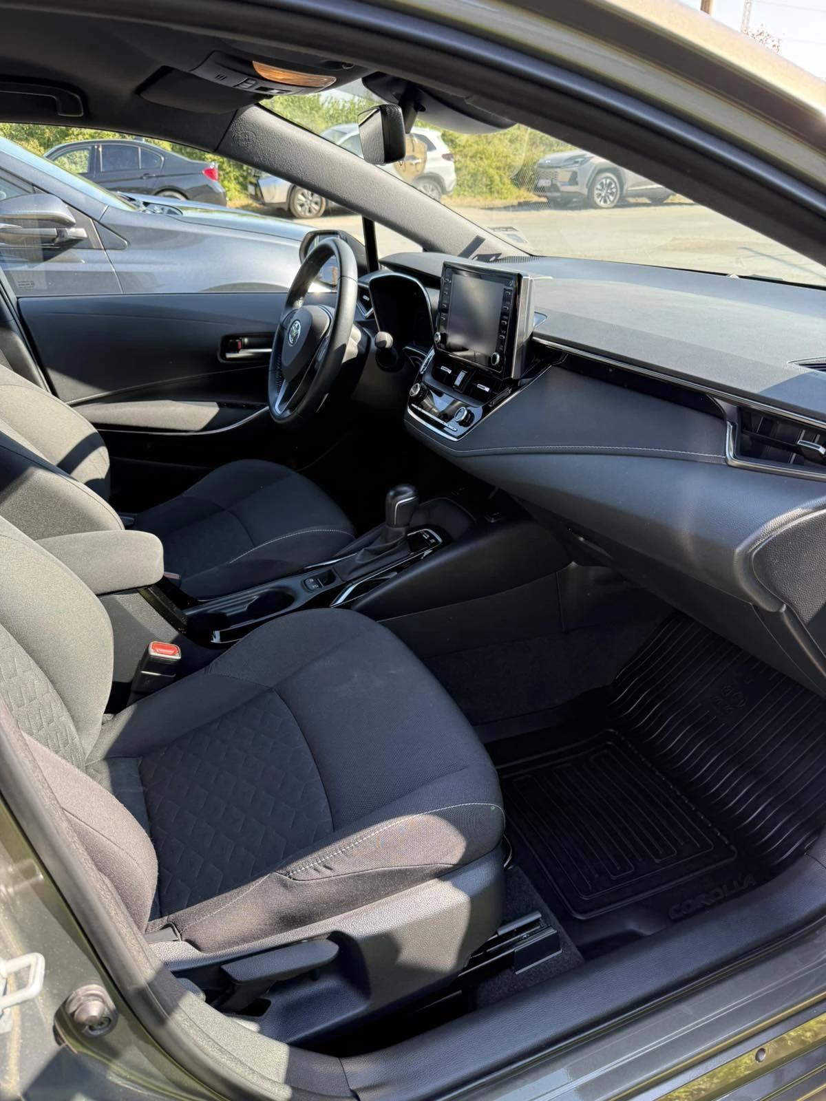Toyota Corolla 1.8 TS HSD Executive, снимка 11 - Автомобили и джипове - 55824108