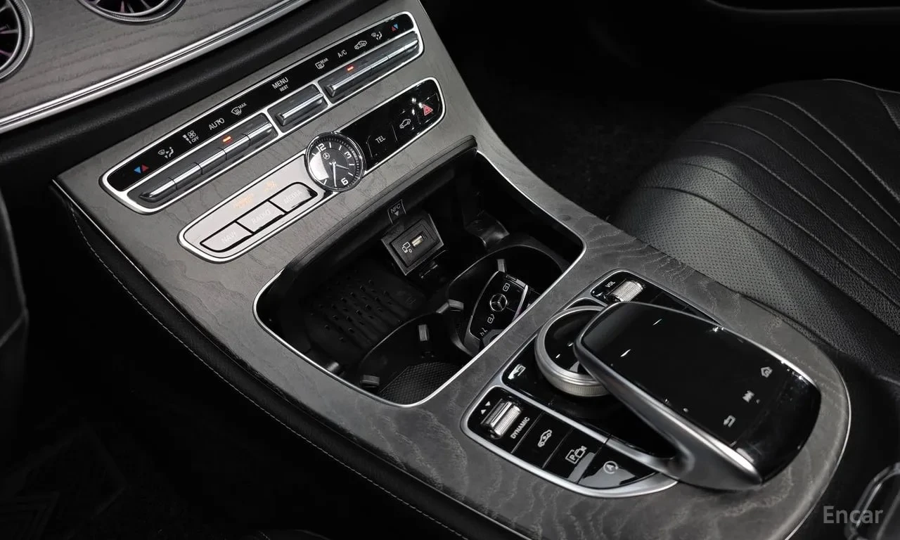 Mercedes-Benz CLS 400 4MATIC * КРАЙНА ЦЕНА ДО БЪЛГАРИЯ, снимка 17 - Автомобили и джипове - 55834442