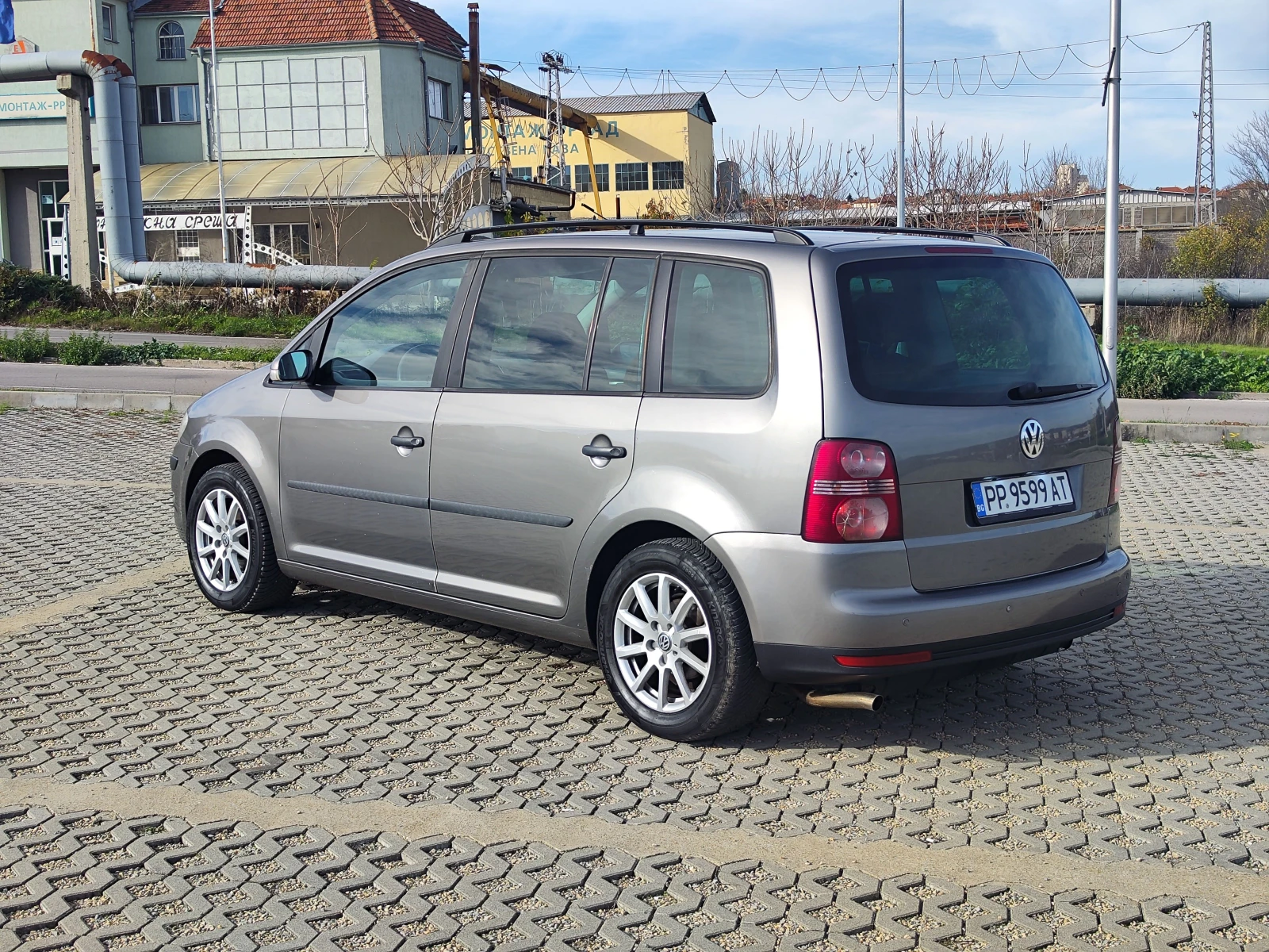 VW Touran EcoFuel, снимка 2 - Автомобили и джипове - 55844149